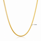 Gold chain with a width of 3mm on a white background